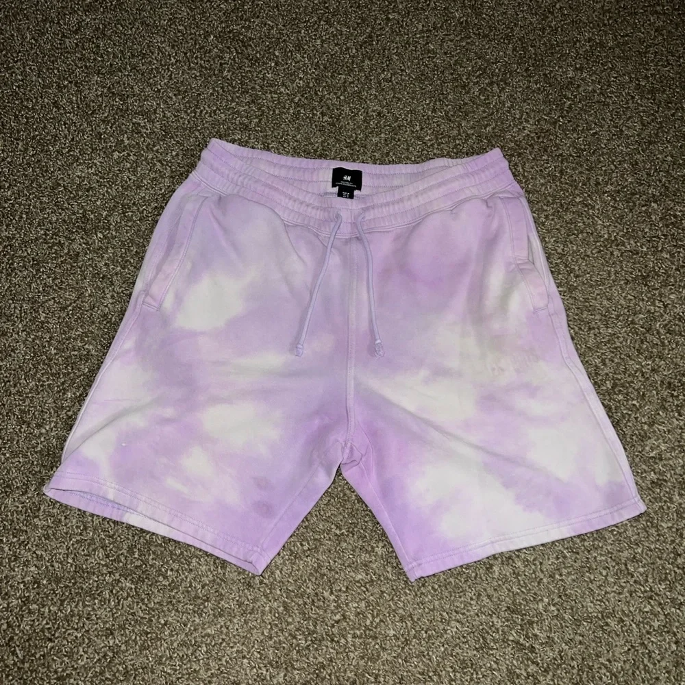 H&M Vintage OG Tie Die Purple White Shorts - Picture 1 of 3